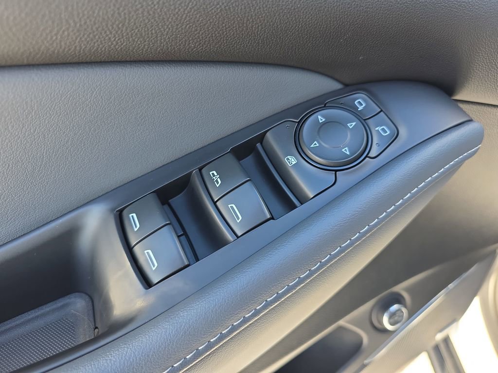 Used 2021 Buick Enclave Essence image 29