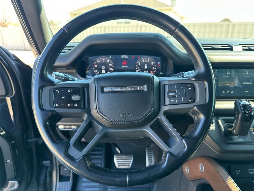 Used 2021 Land Rover Defender 90 X AWD/4WD image 24