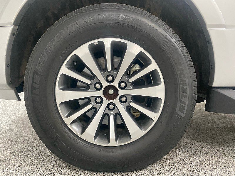 Used 2017 Ford Expedition XLT image 22