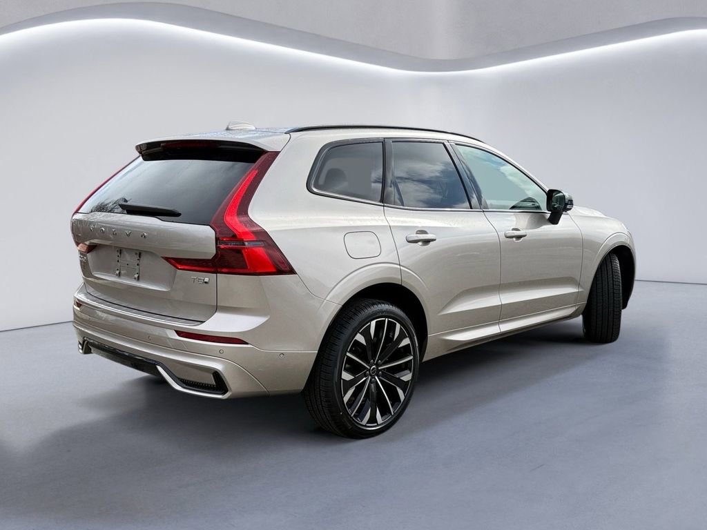 New 2026 Volvo XC60 T8 Ultra w/ Protection Package Premier image 3
