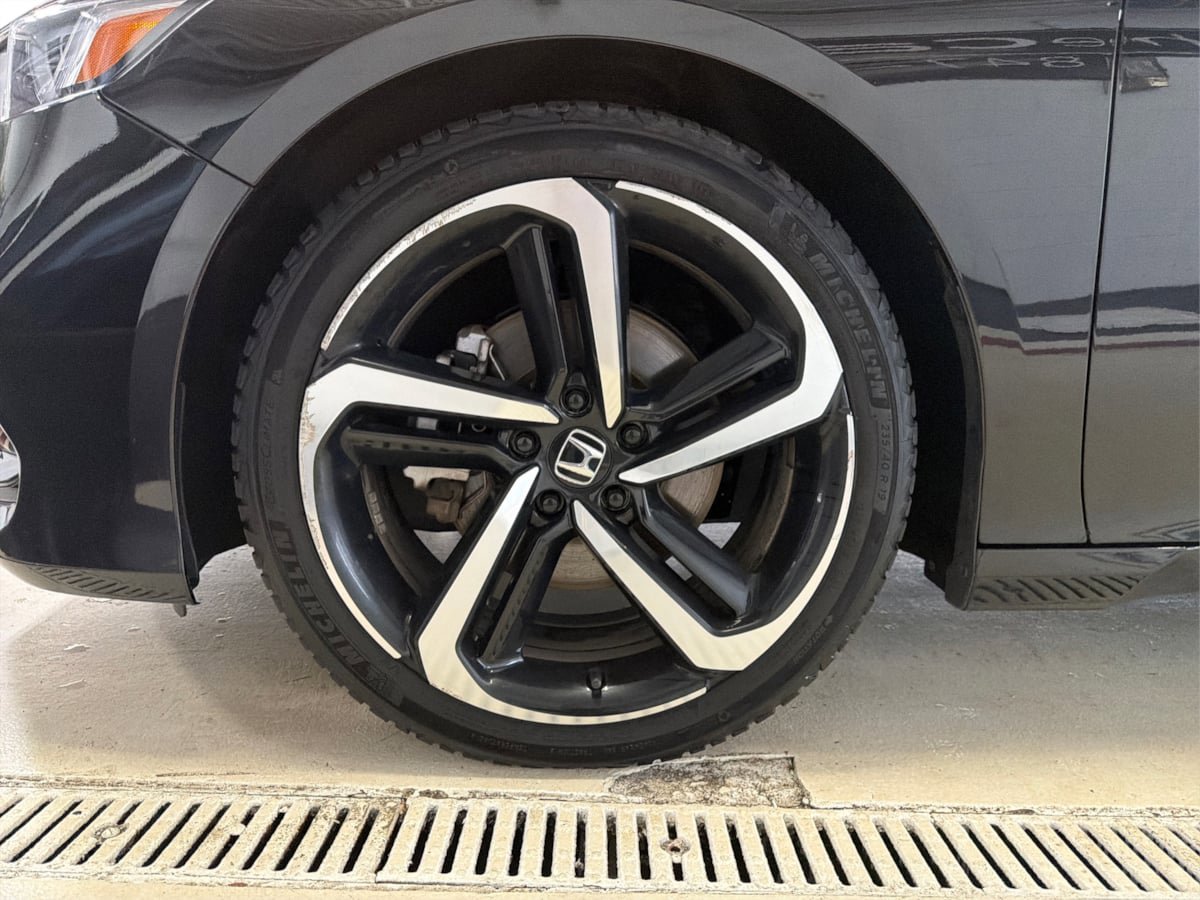 Used 2020 Honda Accord Sport image 13