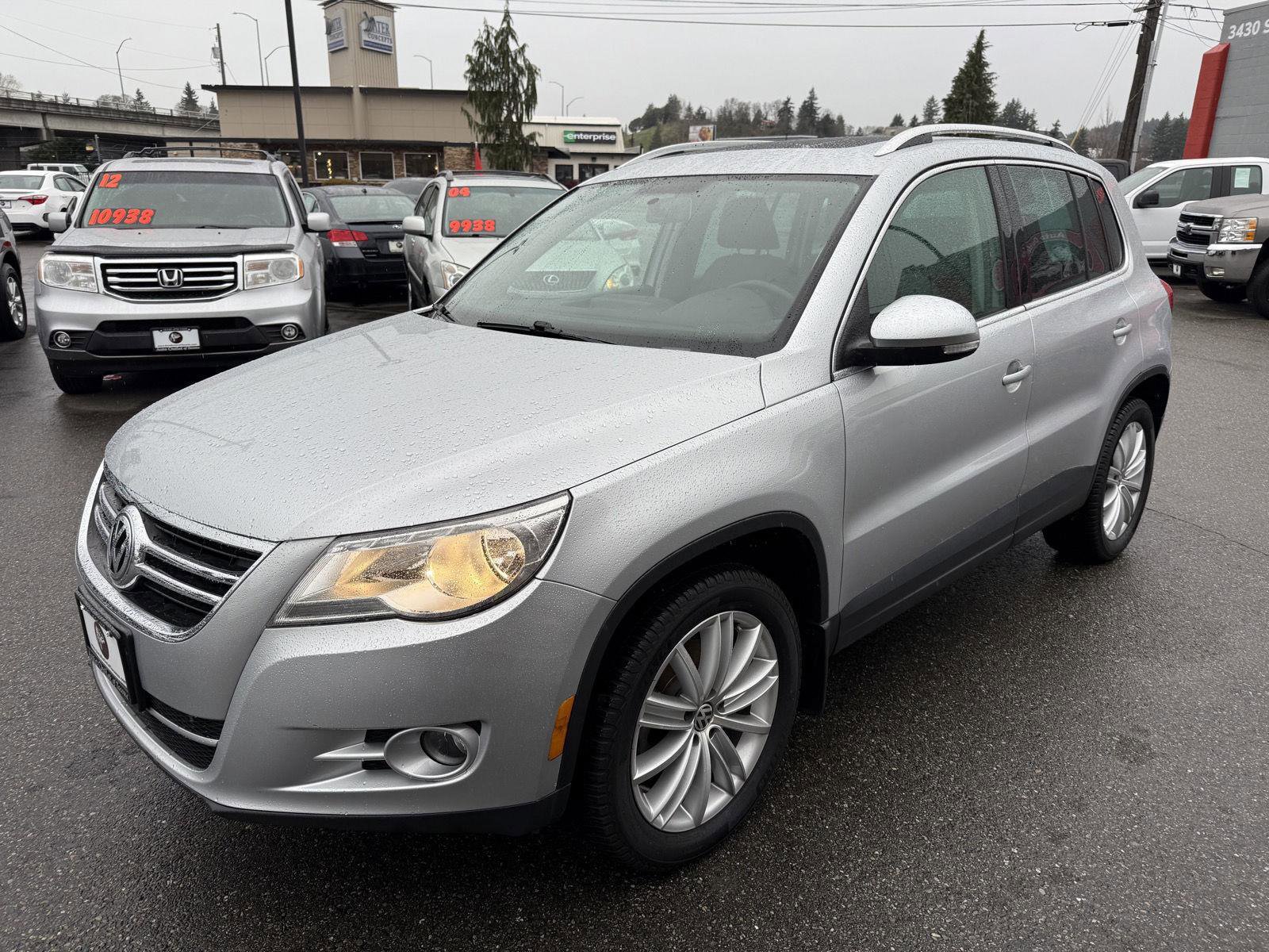 Used 2011 Volkswagen Tiguan SE
