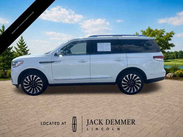 Certified 2023 Lincoln Navigator Black Label AWD/4WD image 3