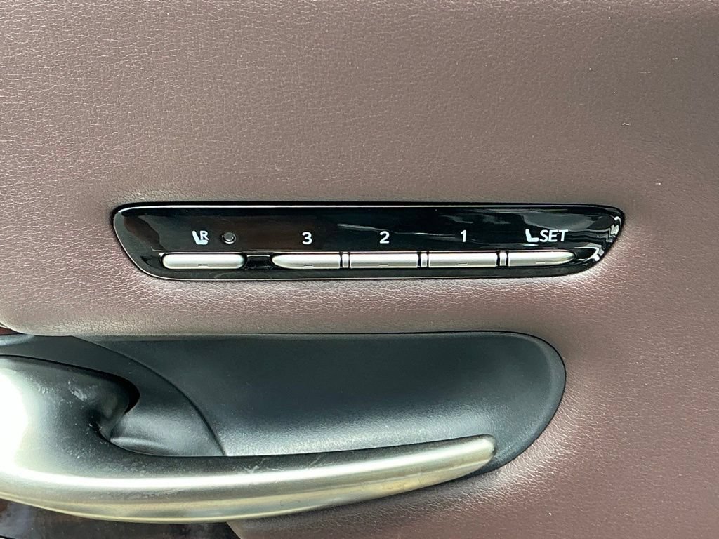 Used 2018 Lexus LS 500 w/ Interior Upgrade Package RWD image 11