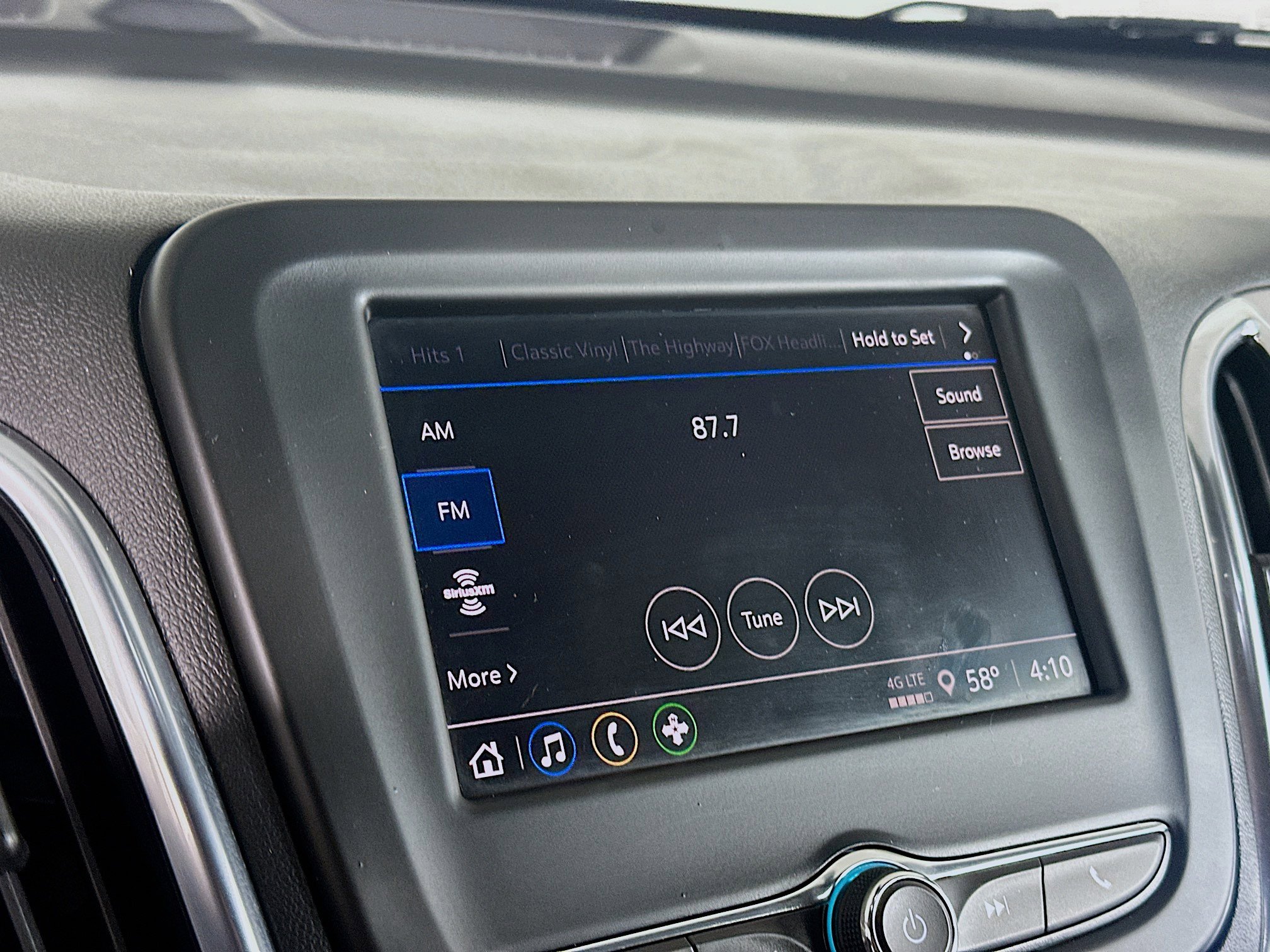 Used 2022 Chevrolet Equinox LS w/ LS Convenience Package image 19