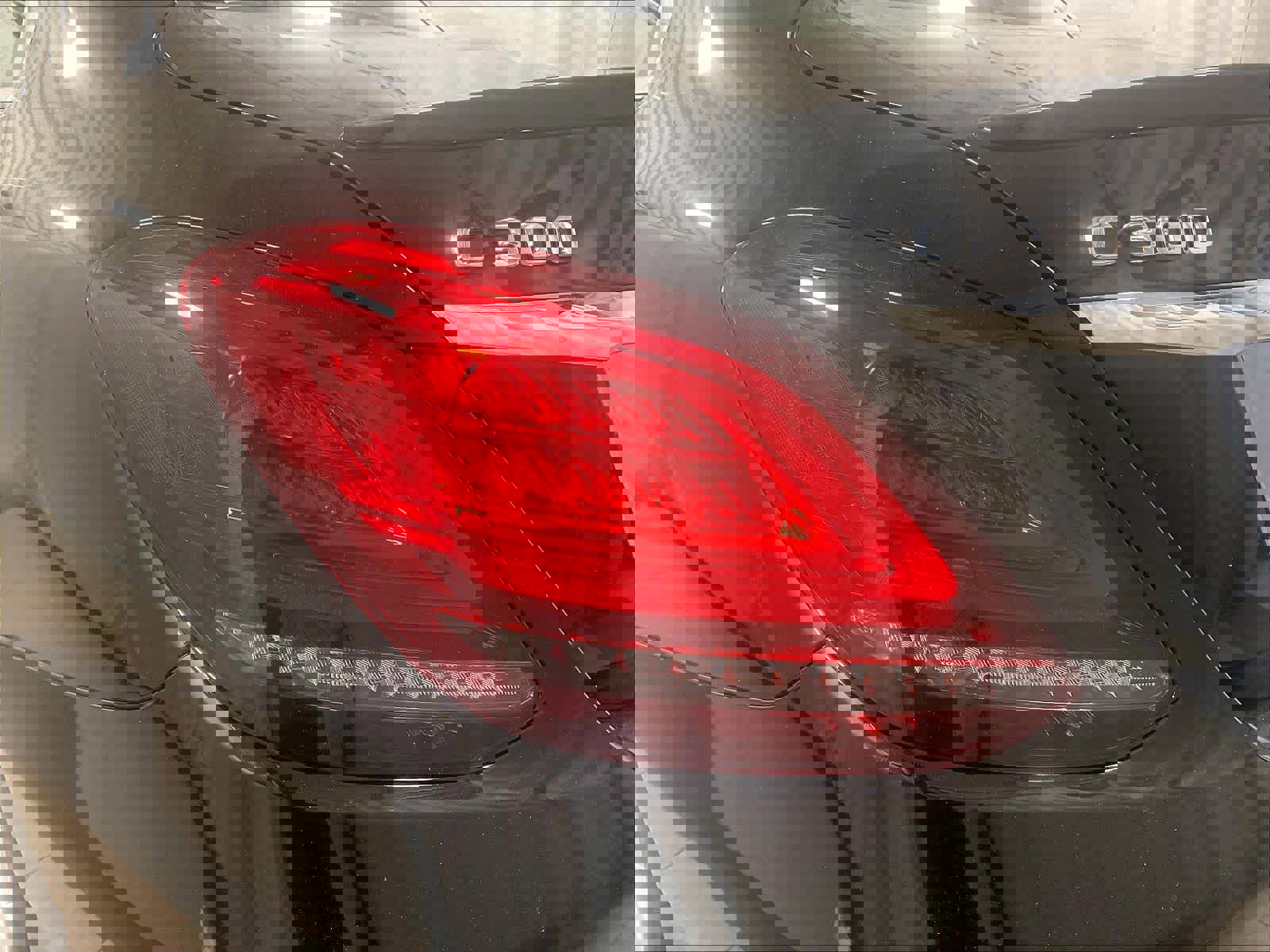 Used 2020 Mercedes-Benz C 300 4MATIC Sedan image 34