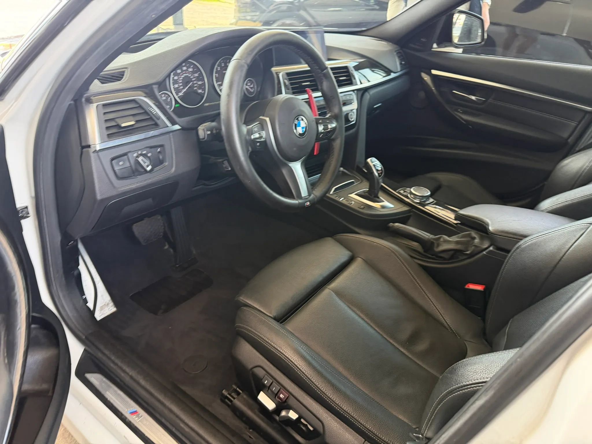 Used 2016 BMW 340i xDrive Sedan image 16