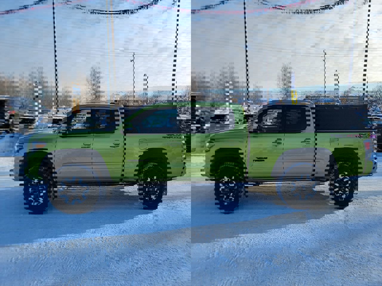 Used 2023 Toyota Tacoma TRD Off-Road w/ TRD Premium Off Road Package image 5