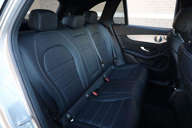 Used 2019 Mercedes-Benz GLC 300 4MATIC image 19