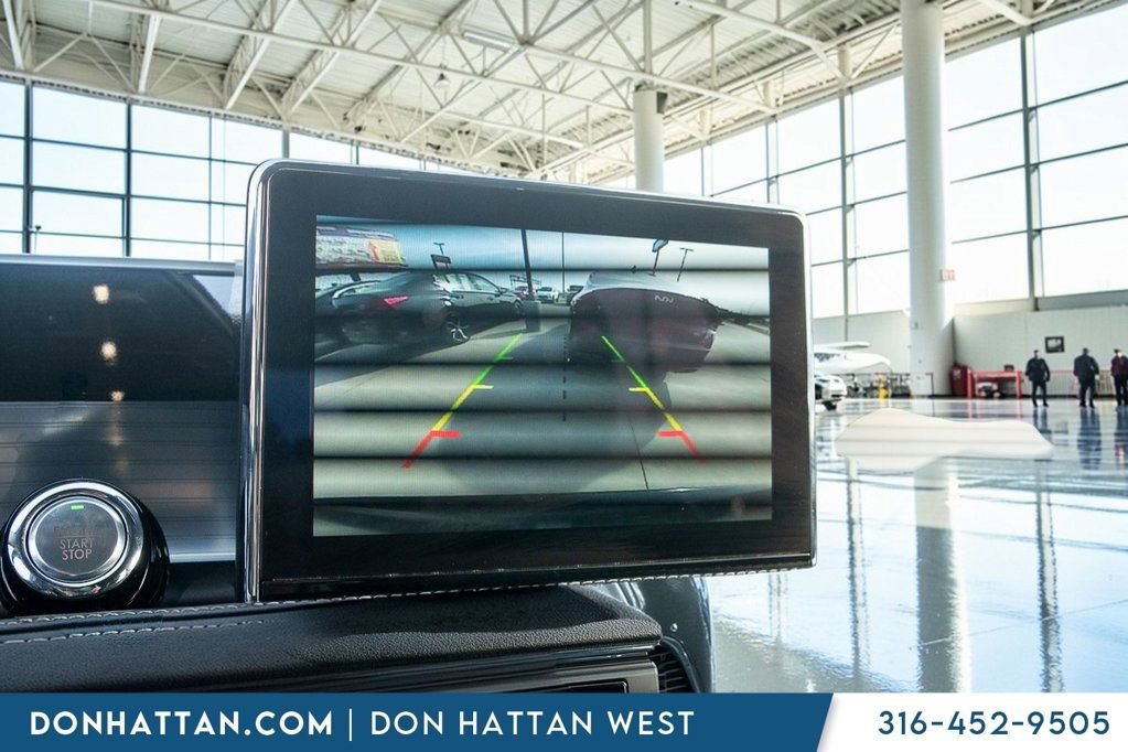 Used 2022 Lincoln Corsair AWD w/ Equipment Group 101A image 8