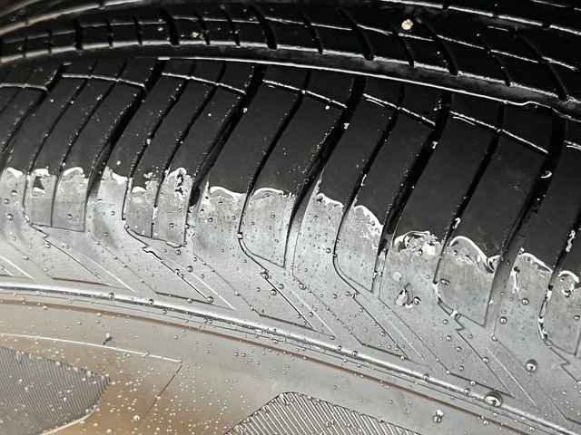 Used 2023 Nissan Rogue SV image 8