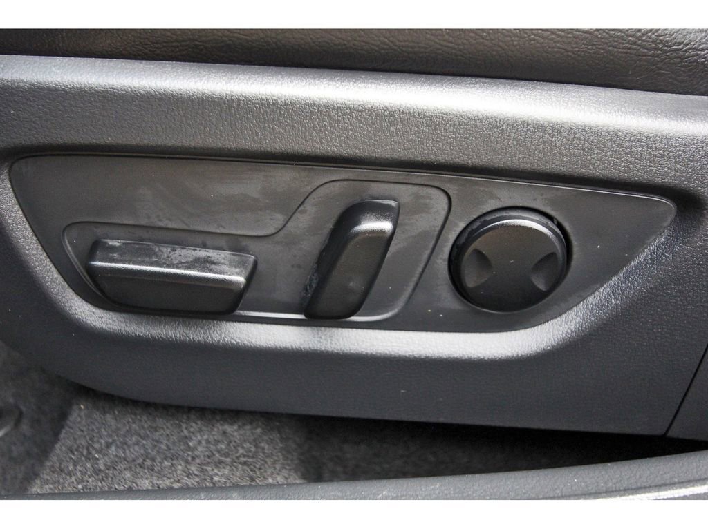 Certified 2025 MAZDA CX-50 AWD 2.5 Hybrid w/ Premium Pkg image 29