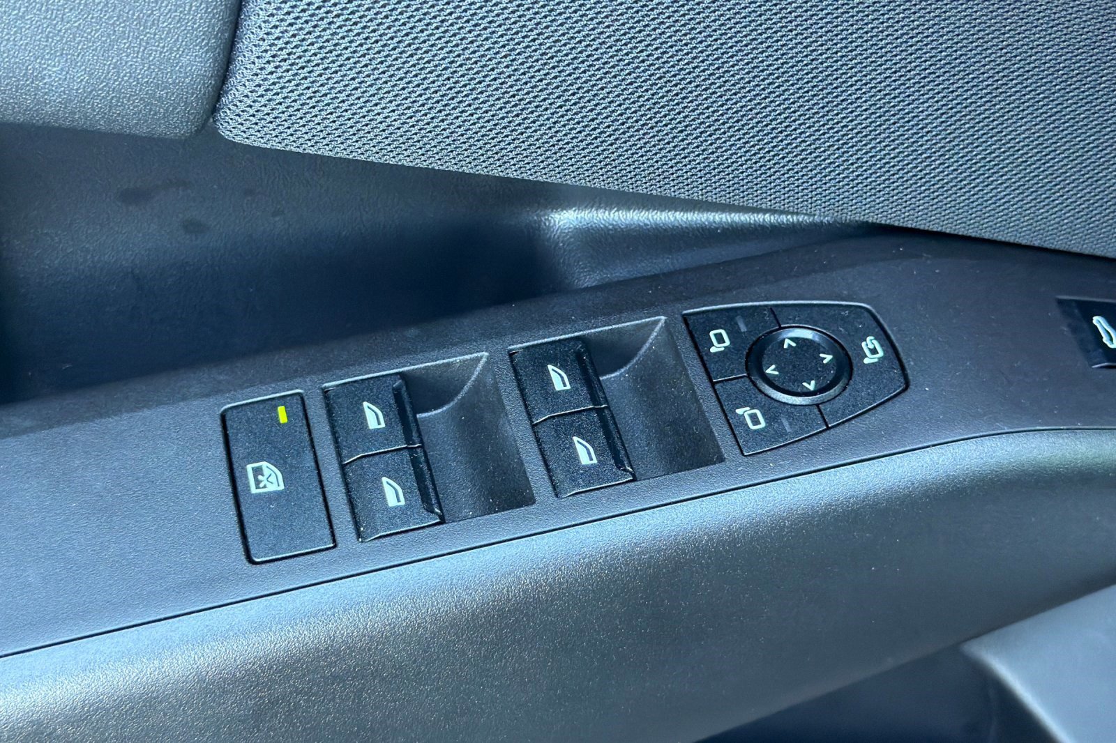 Used 2025 BMW X3 xDrive30i w/ Premium Package image 13