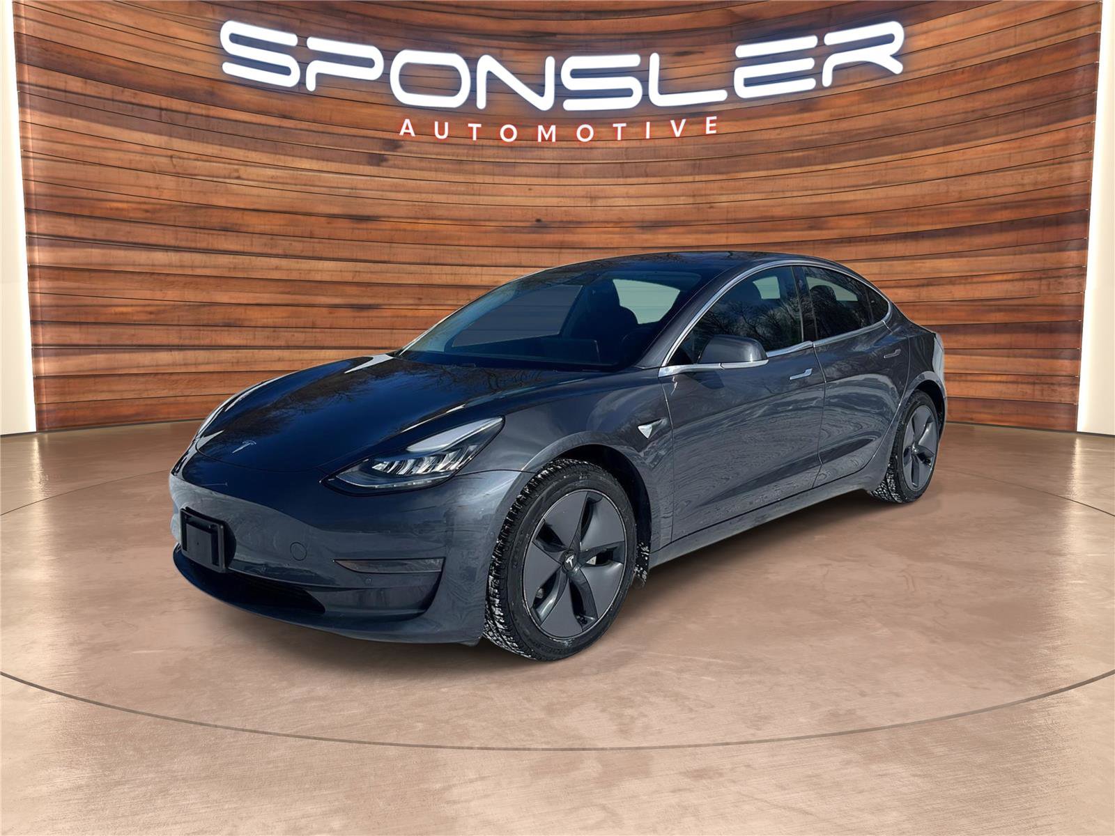 Used 2018 Tesla Model 3 Long Range image 1