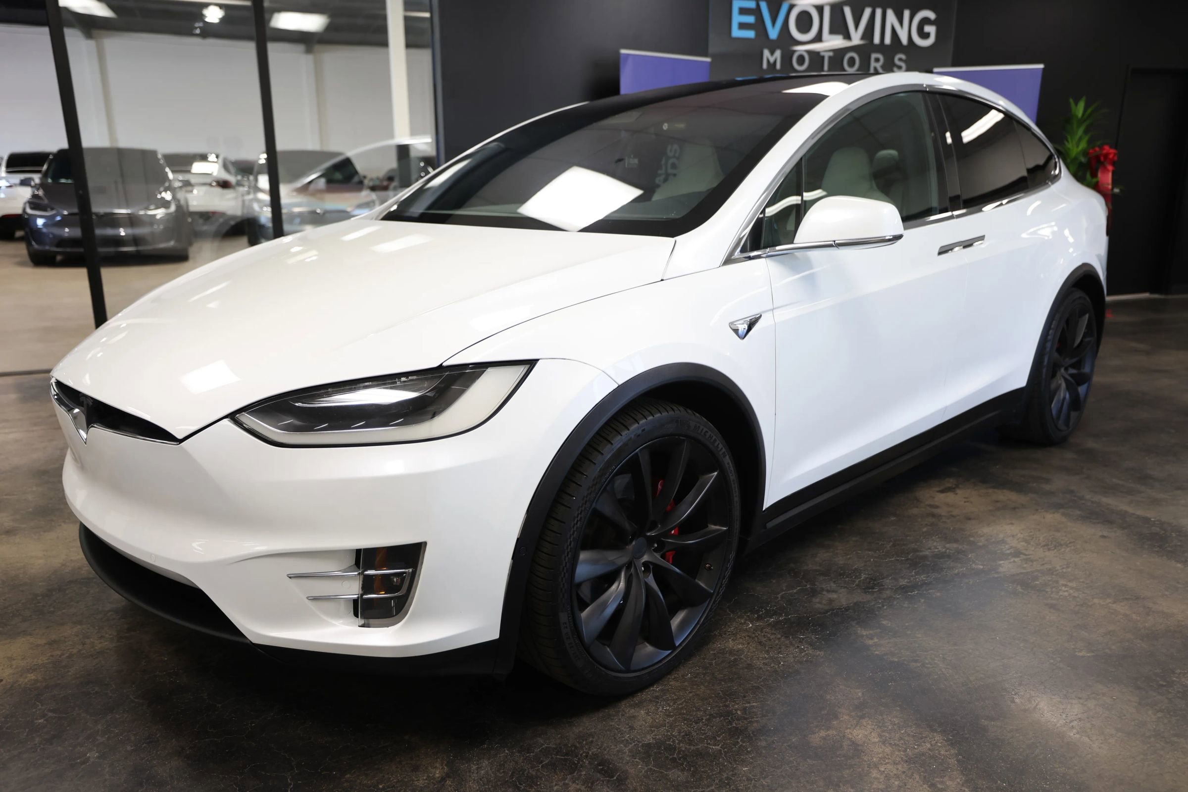 Used 2017 Tesla Model X P100D image 5
