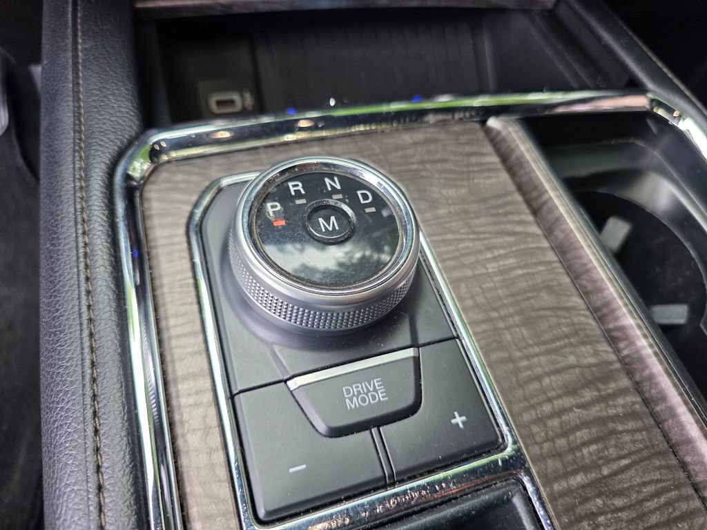 Used 2019 Ford Expedition Limited RWD image 20