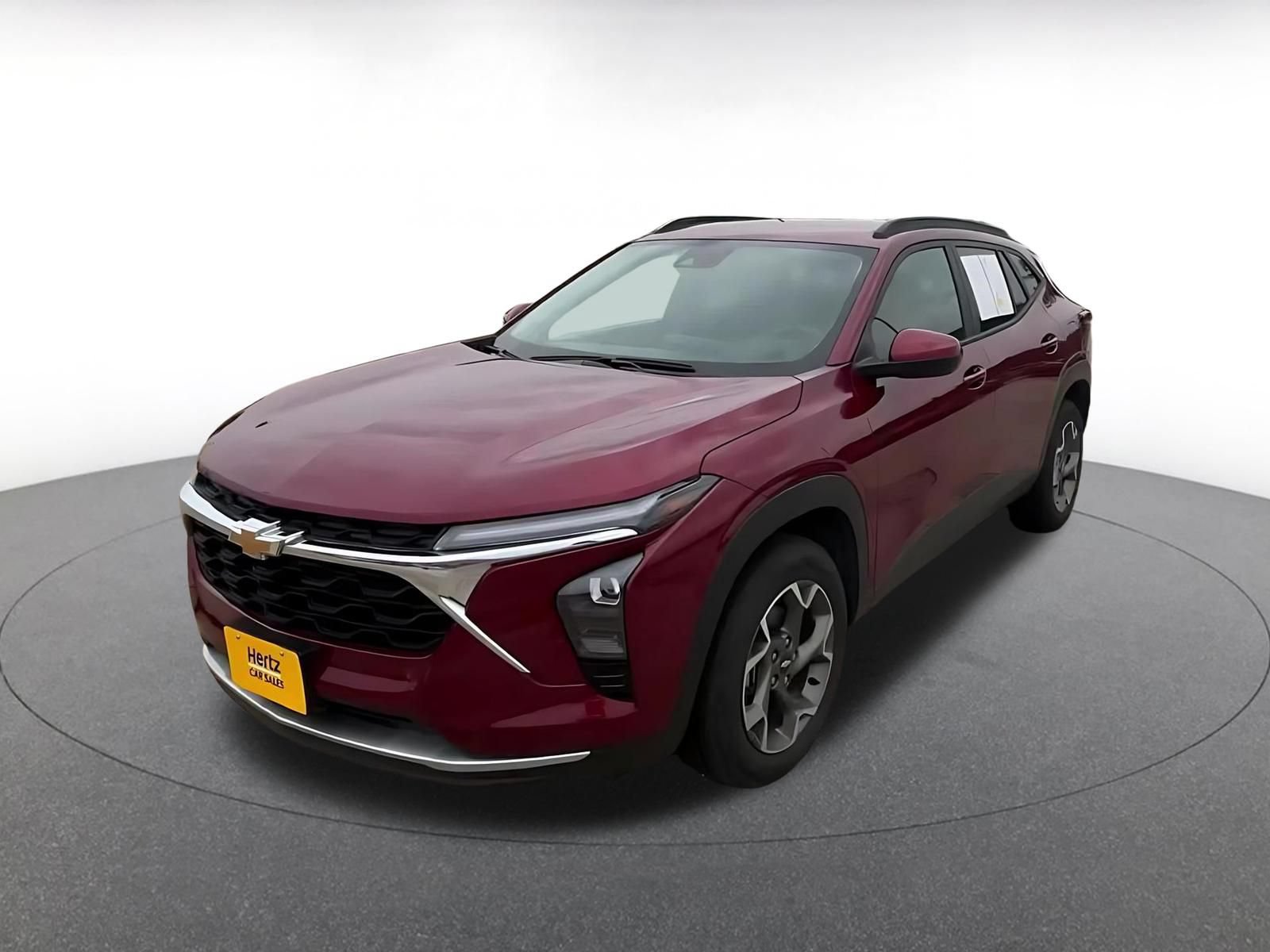 Used 2025 Chevrolet Trax LT FWD image 7