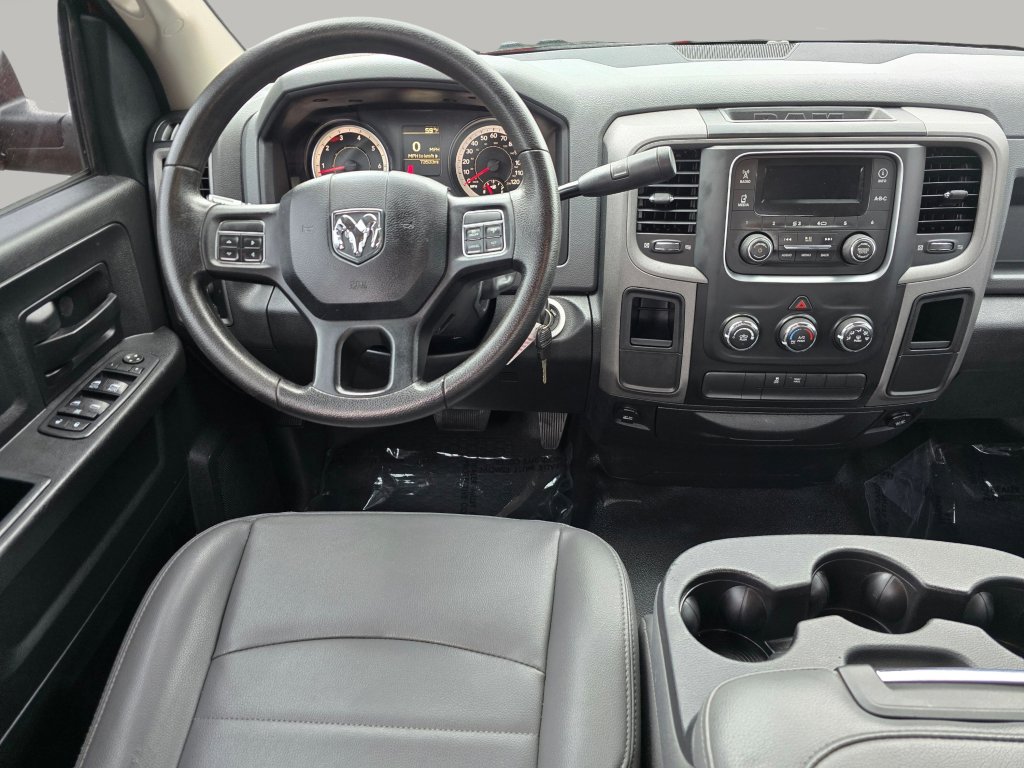 Used 2017 RAM 1500 ST RWD image 3
