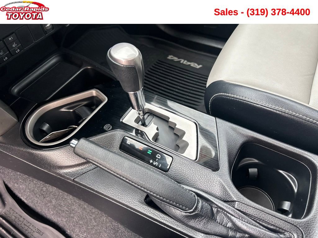 Used 2016 Toyota RAV4 Limited image 22