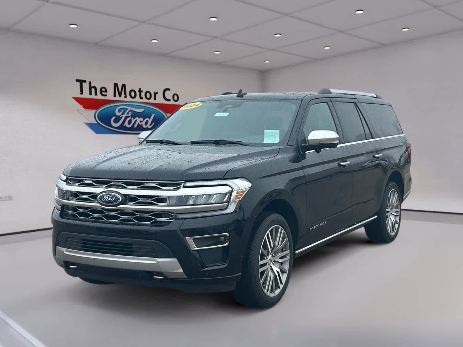 Used 2024 Ford Expedition Max Platinum AWD/4WD image 1