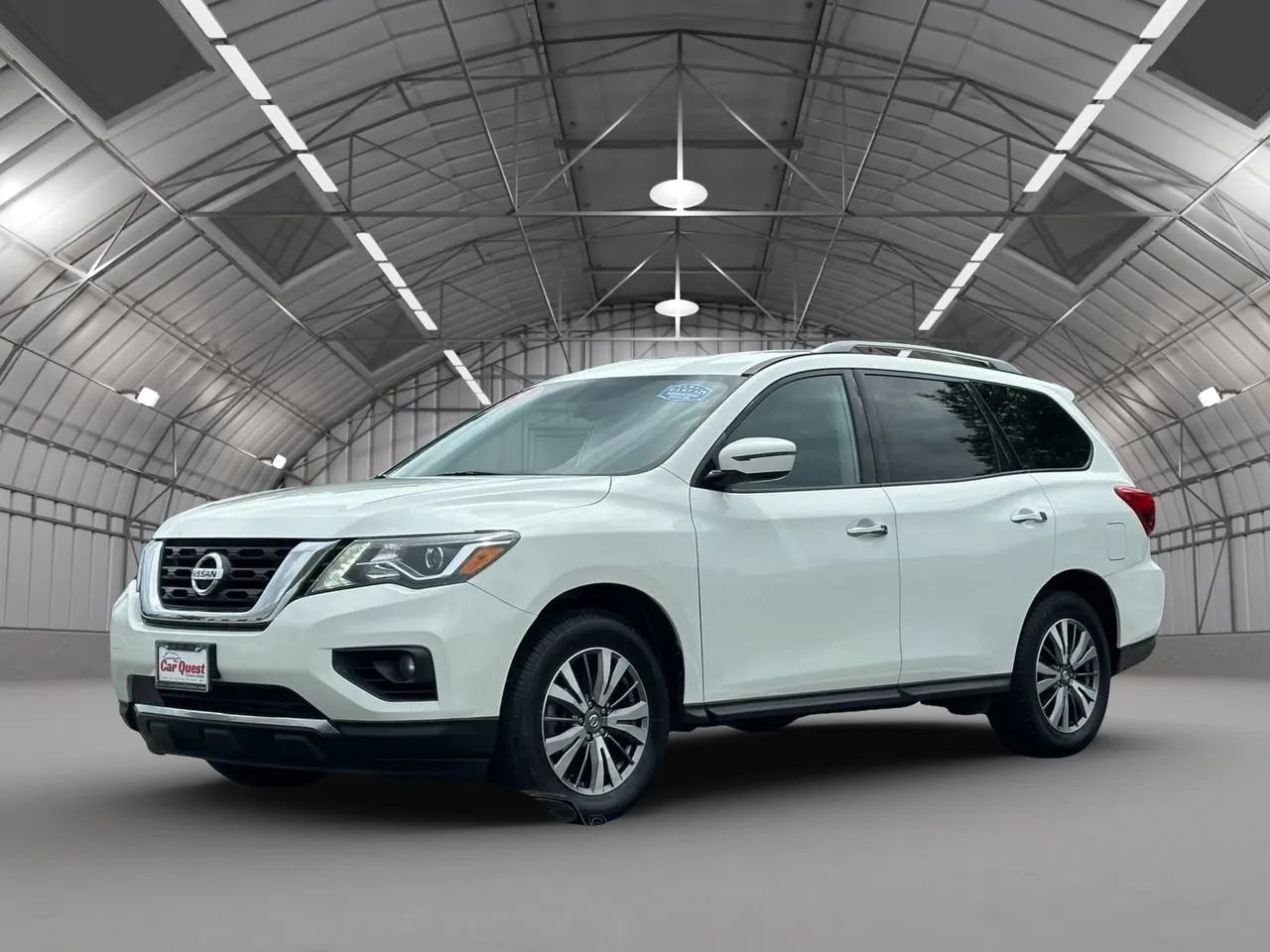 Used 2020 Nissan Pathfinder SV image 3