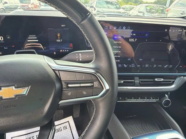 Used 2026 Chevrolet Equinox EV LT w/ Active Safety Package 3 FWD image 16