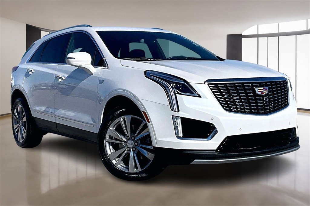 Used 2025 Cadillac XT5 Premium Luxury image 11