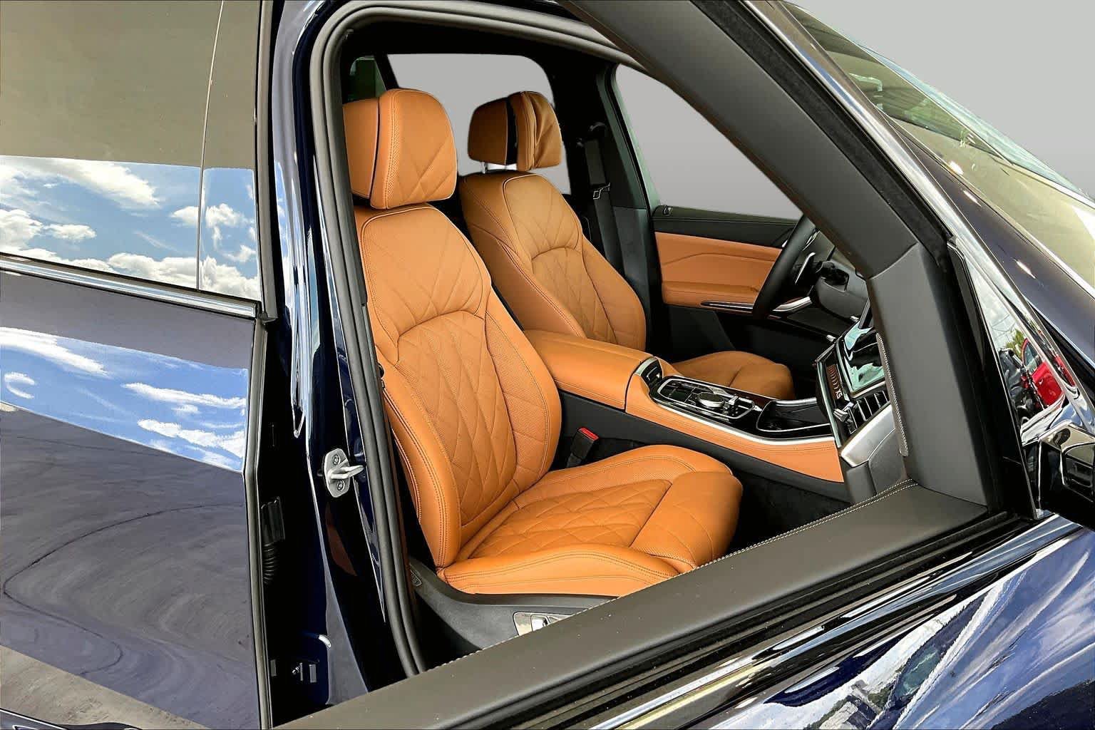Certified 2026 BMW X5 sDrive40i w/ M Sport Package RWD image 8