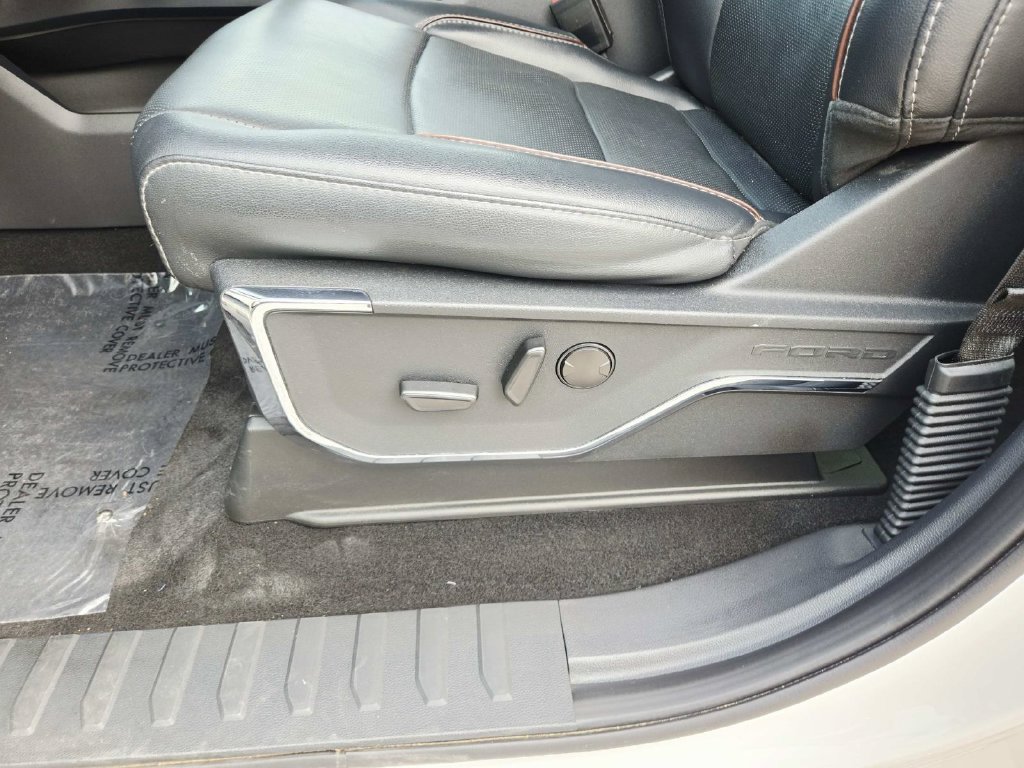 Used 2023 Ford F150 Lariat AWD/4WD image 42