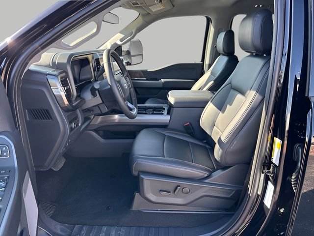 New 2026 Ford F350 Lariat w/ Black Appearance Package image 9