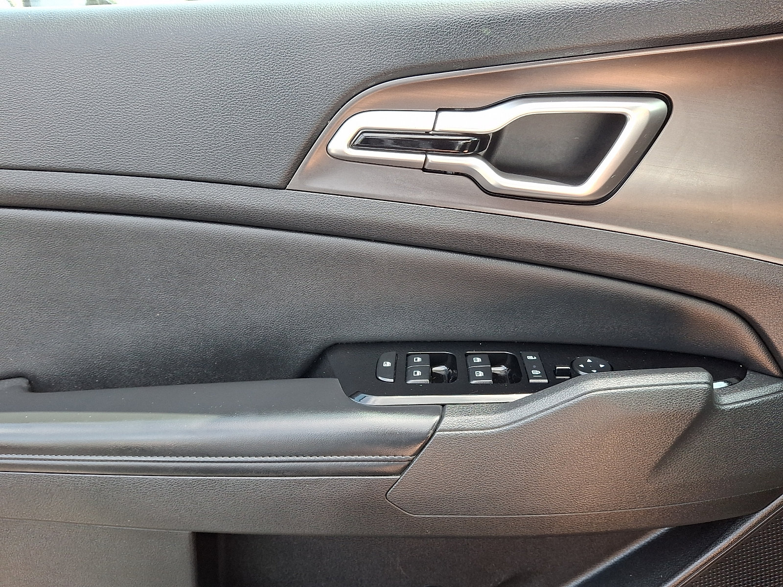 Certified 2023 Kia Sportage EX FWD image 12