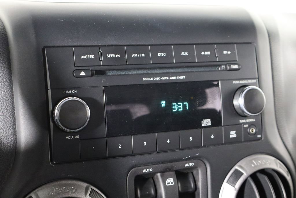 Used 2013 Jeep Wrangler Sport image 27