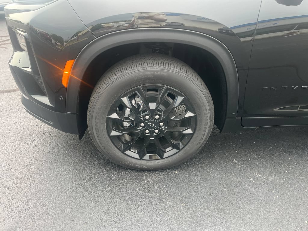 New 2026 Chevrolet Traverse LT w/ Enhanced Driving Package AWD/4WD image 28