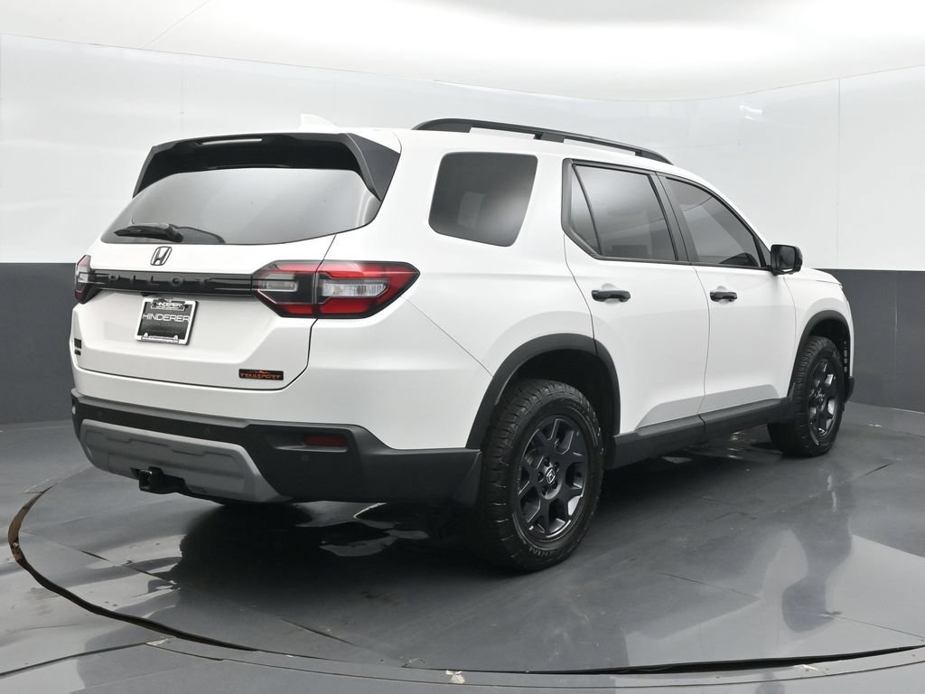 Certified 2025 Honda Pilot TrailSport image 7