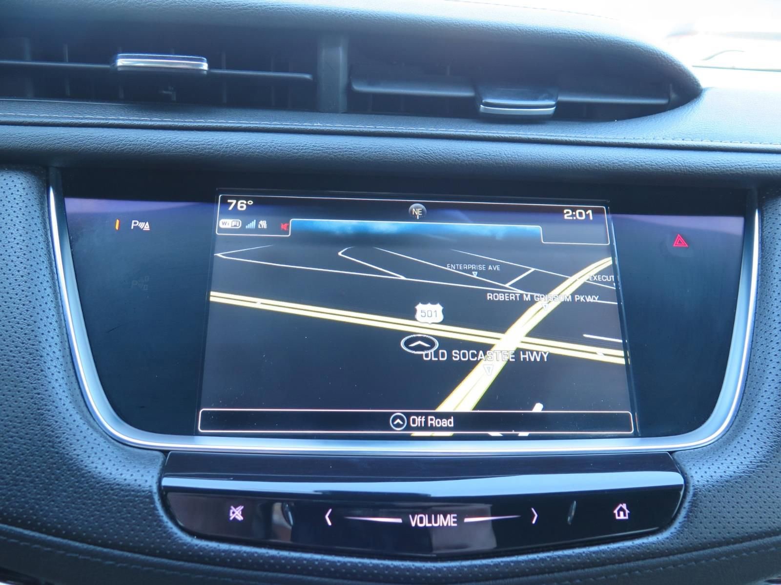 Used 2018 Cadillac XT5 Premium Luxury image 16