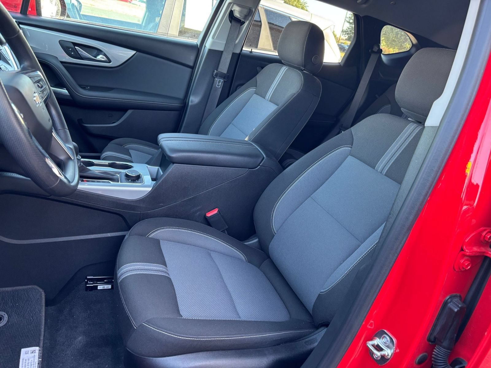 Used 2026 Chevrolet Blazer LT FWD image 28