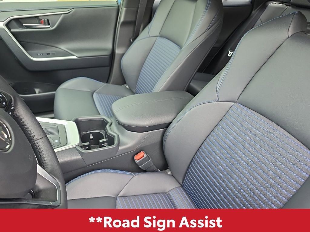 Used 2025 Toyota RAV4 XSE image 16