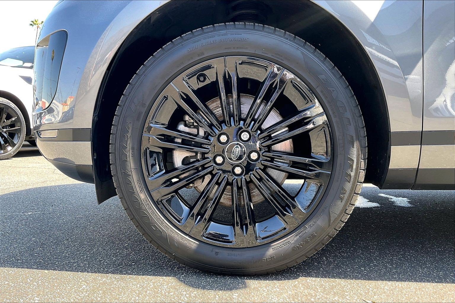 Certified 2025 Land Rover Range Rover Evoque S AWD/4WD image 9