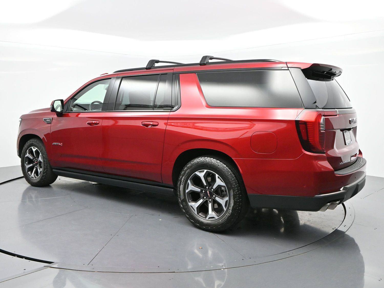 Used 2025 GMC Yukon XL AT4 Ultimate AWD/4WD image 5