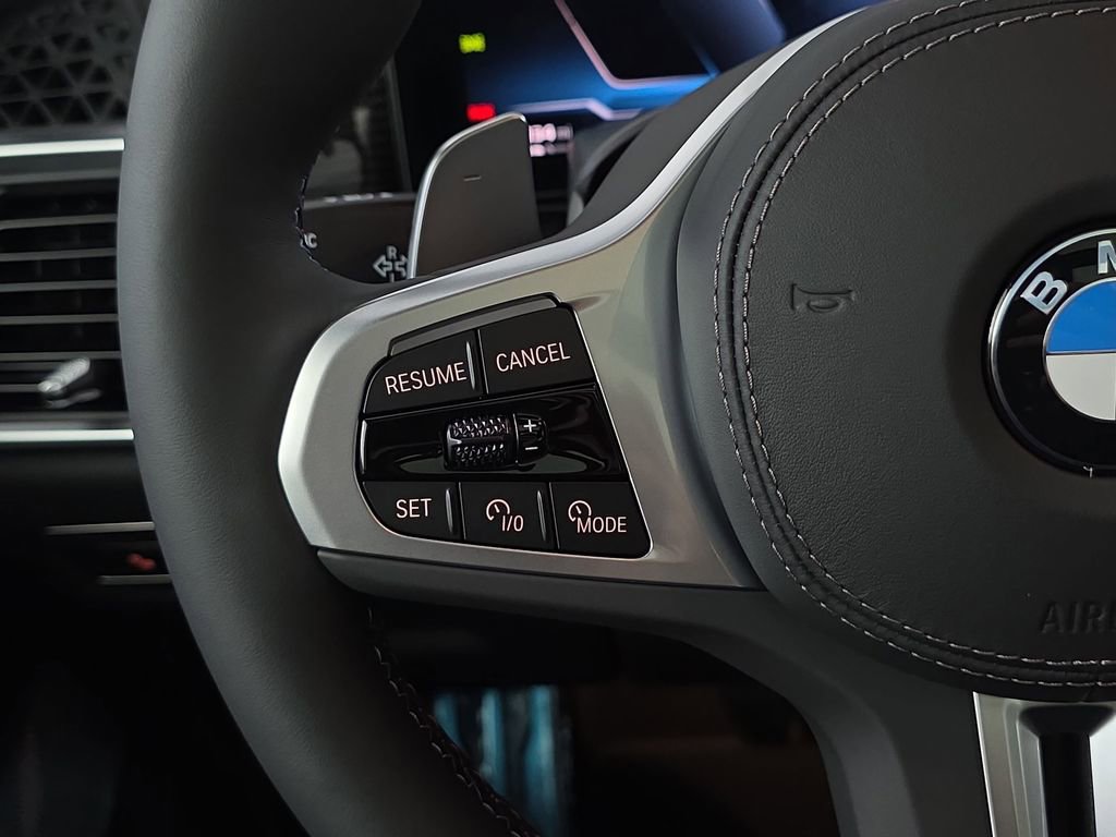 New 2026 BMW X7 M60i image 18