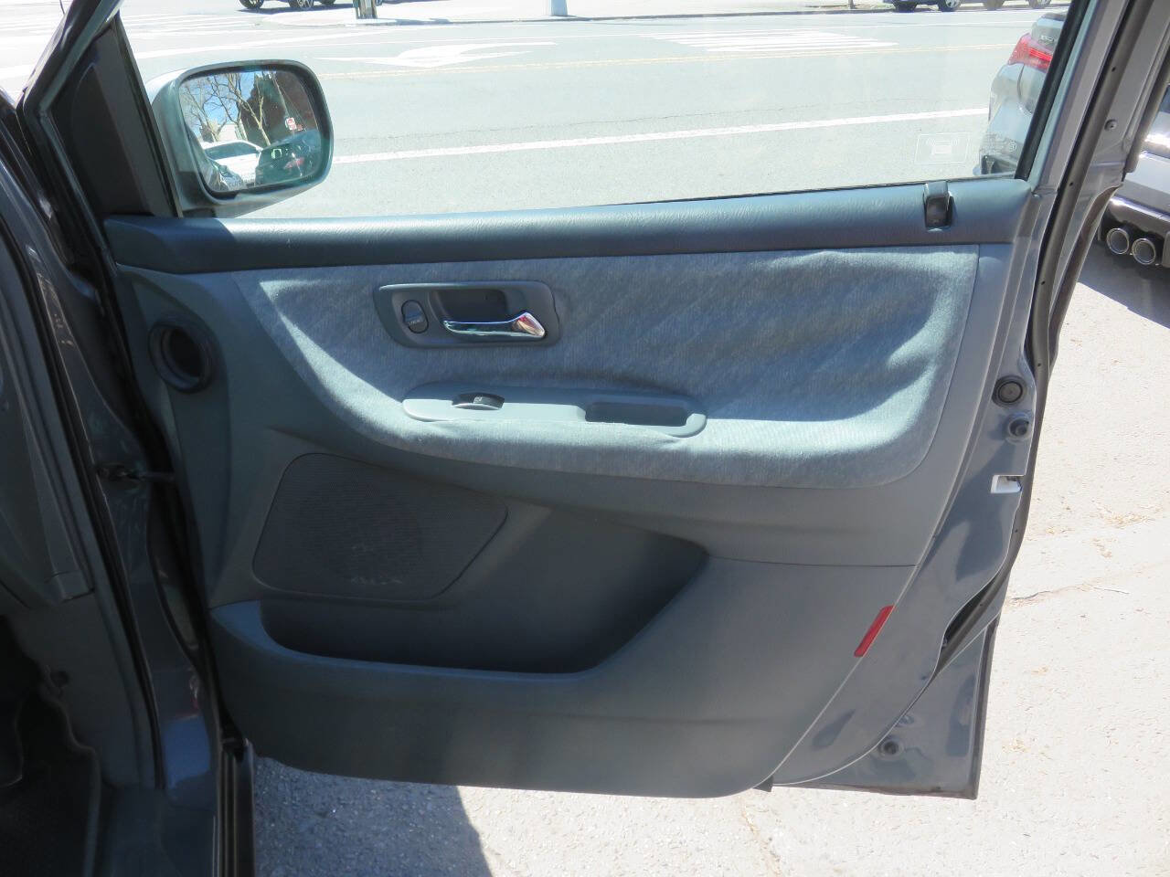 Used 2001 Honda Odyssey EX image 25