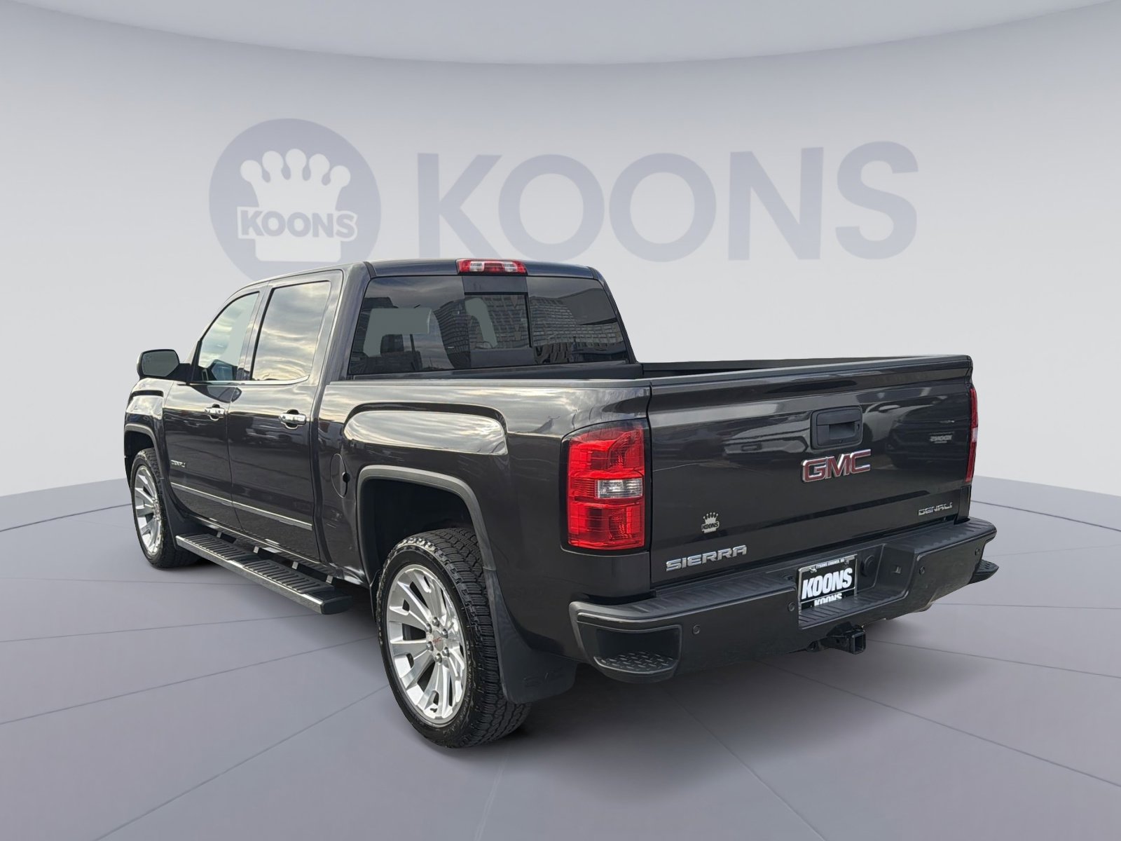 Used 2015 GMC Sierra 1500 Denali w/ Driver Alert Package image 4