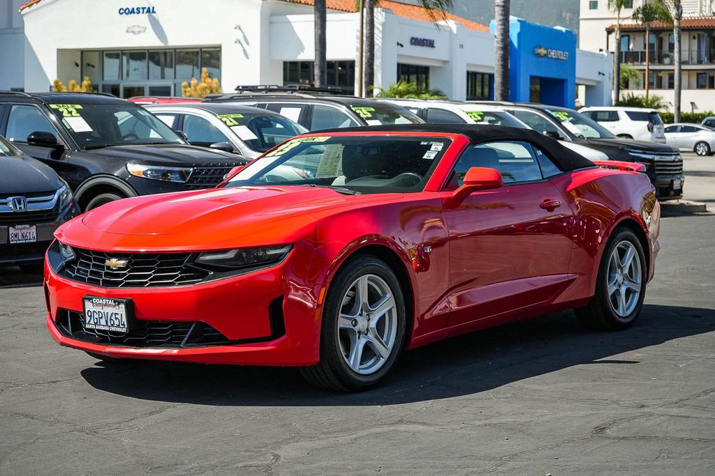 Used 2023 Chevrolet Camaro LT RWD image 3