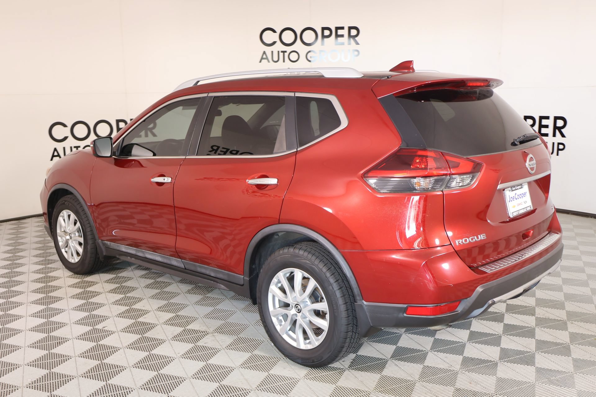Used 2018 Nissan Rogue SV FWD image 22