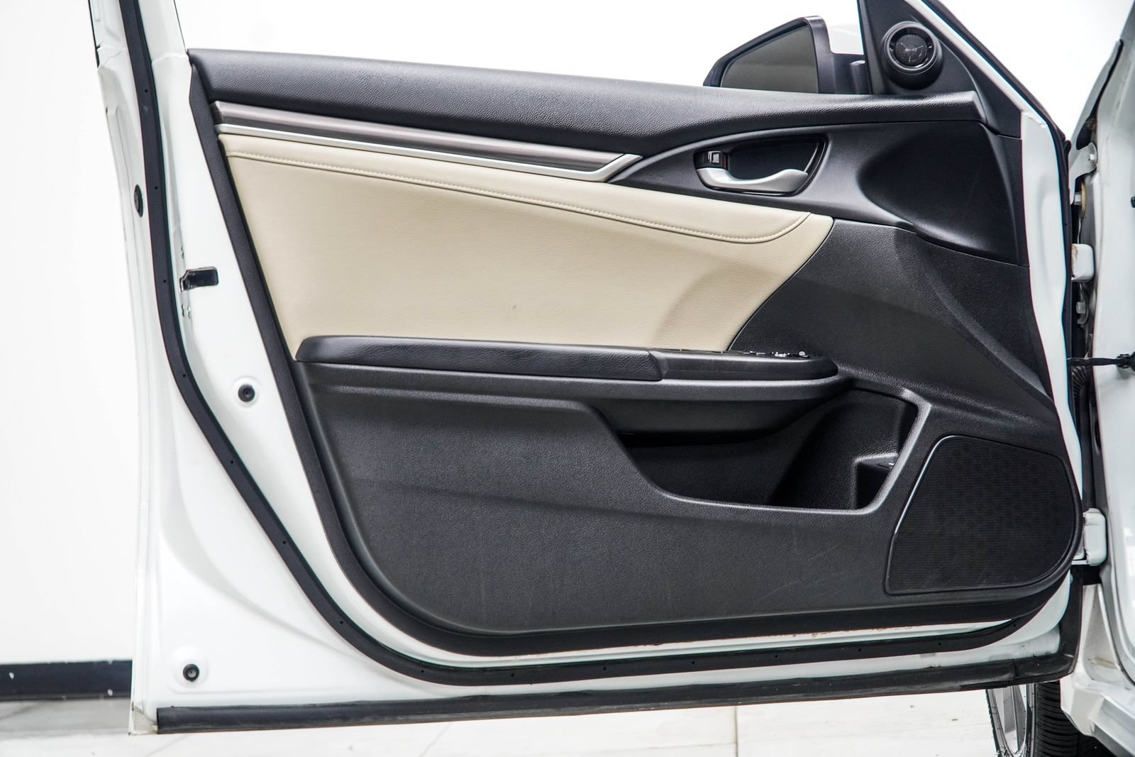 Used 2021 Honda Civic EX-L image 31