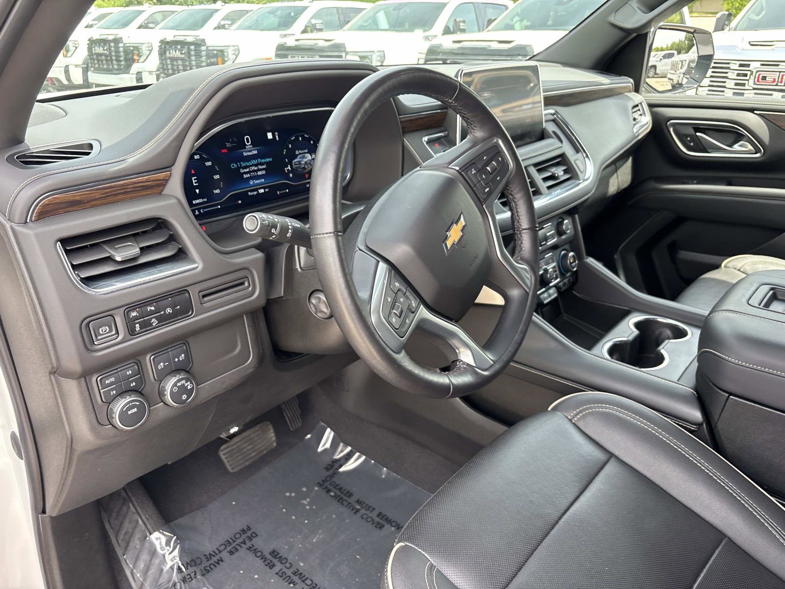 Used 2023 Chevrolet Suburban Premier AWD/4WD image 18