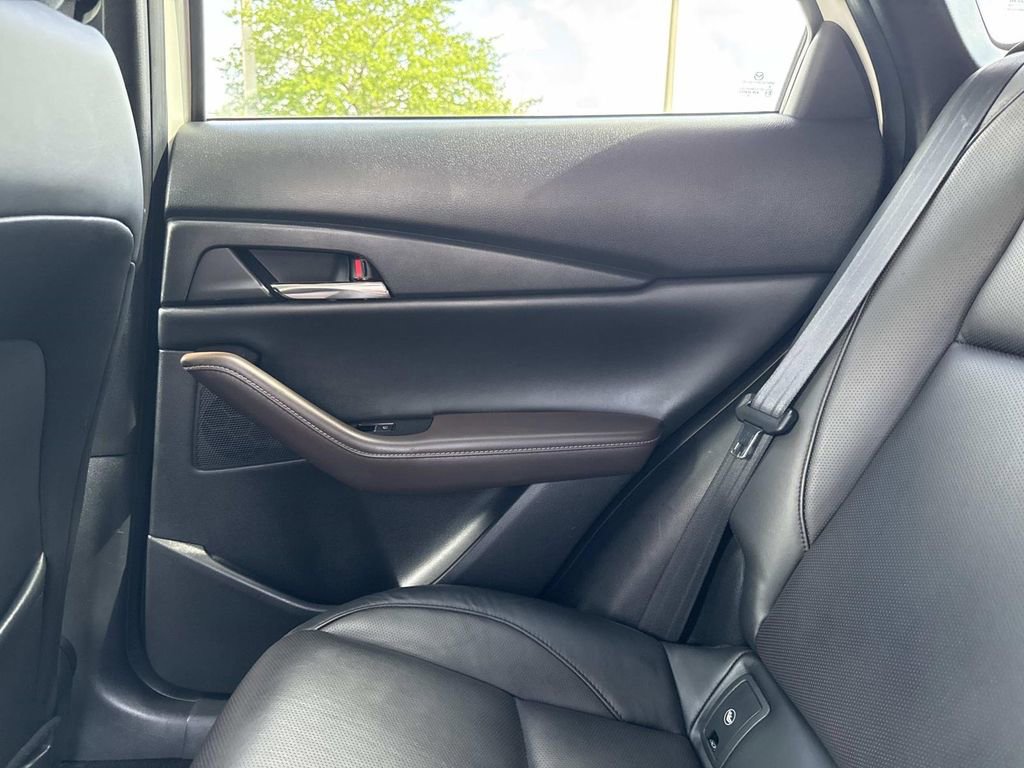 Used 2021 MAZDA CX-30 FWD 2.5 S w/ Premium Package image 17