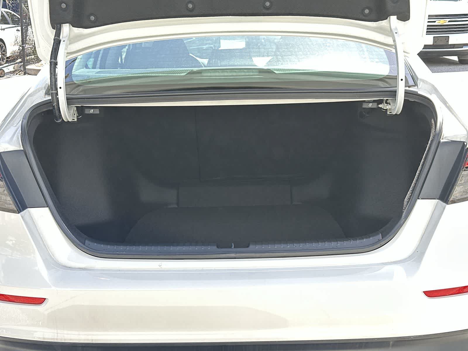 Used 2025 Honda Accord SE image 16