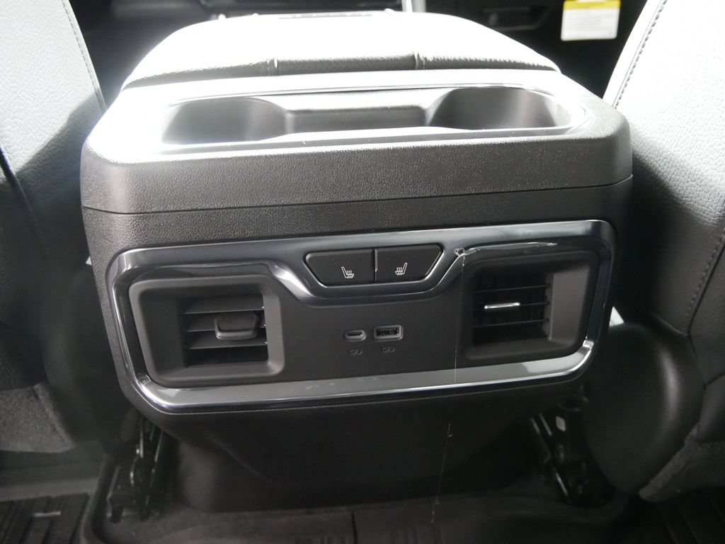 New 2026 GMC Sierra 3500 Denali w/ Denali Reserve Package AWD/4WD image 16