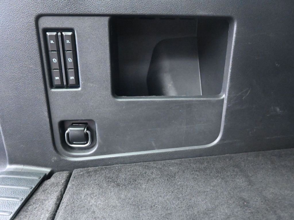 Used 2023 Ford Expedition Max Limited image 25